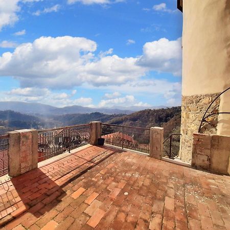 Comfortable Apartment With Sea View In Falcinello Екстериор снимка