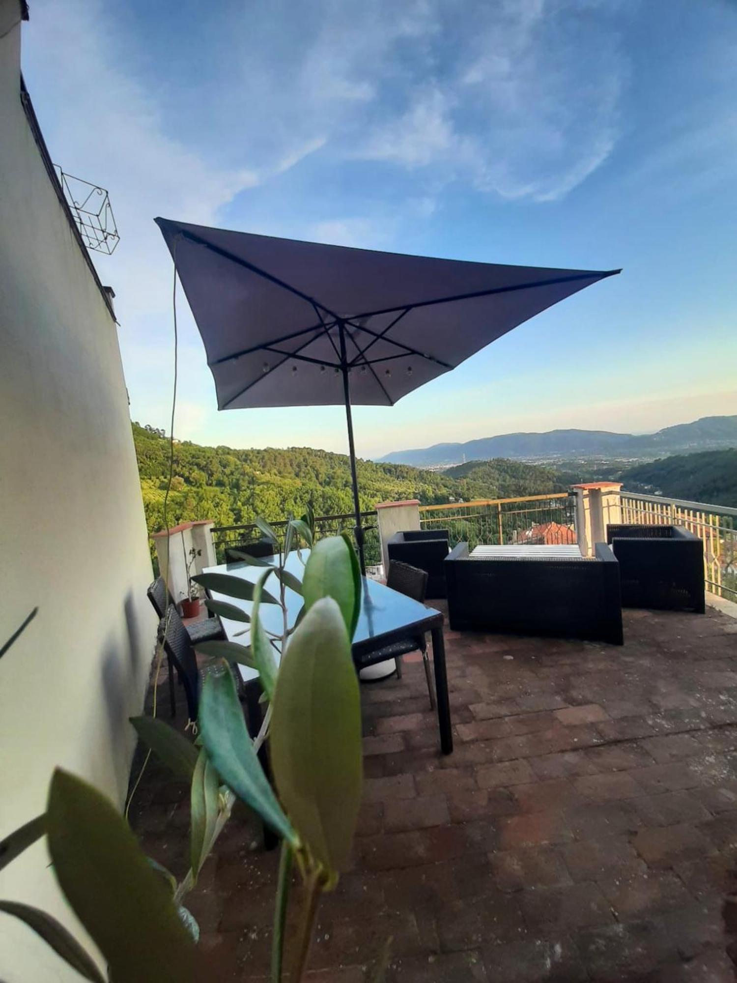 Comfortable Apartment With Sea View In Falcinello Екстериор снимка
