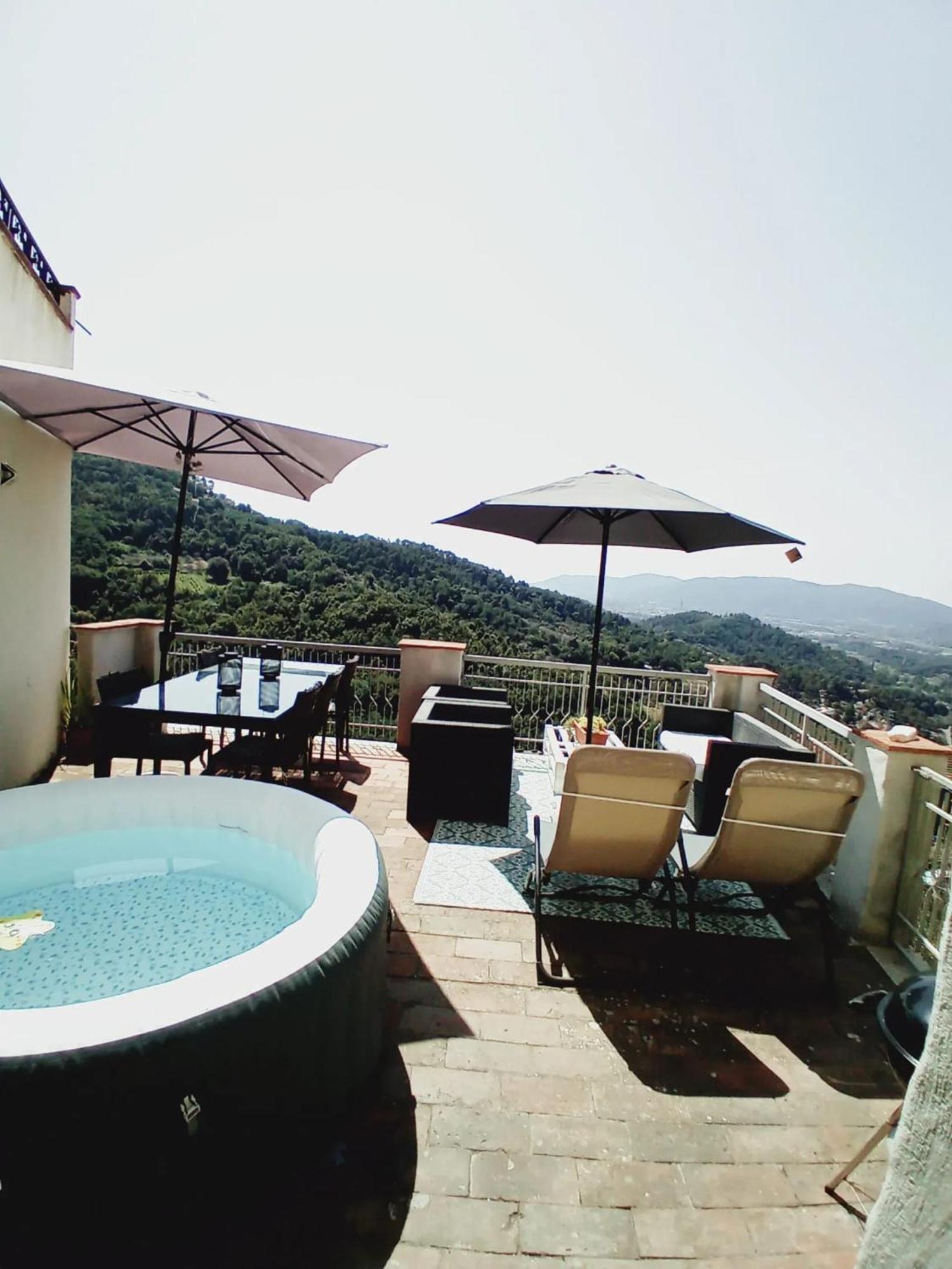 Comfortable Apartment With Sea View In Falcinello Екстериор снимка