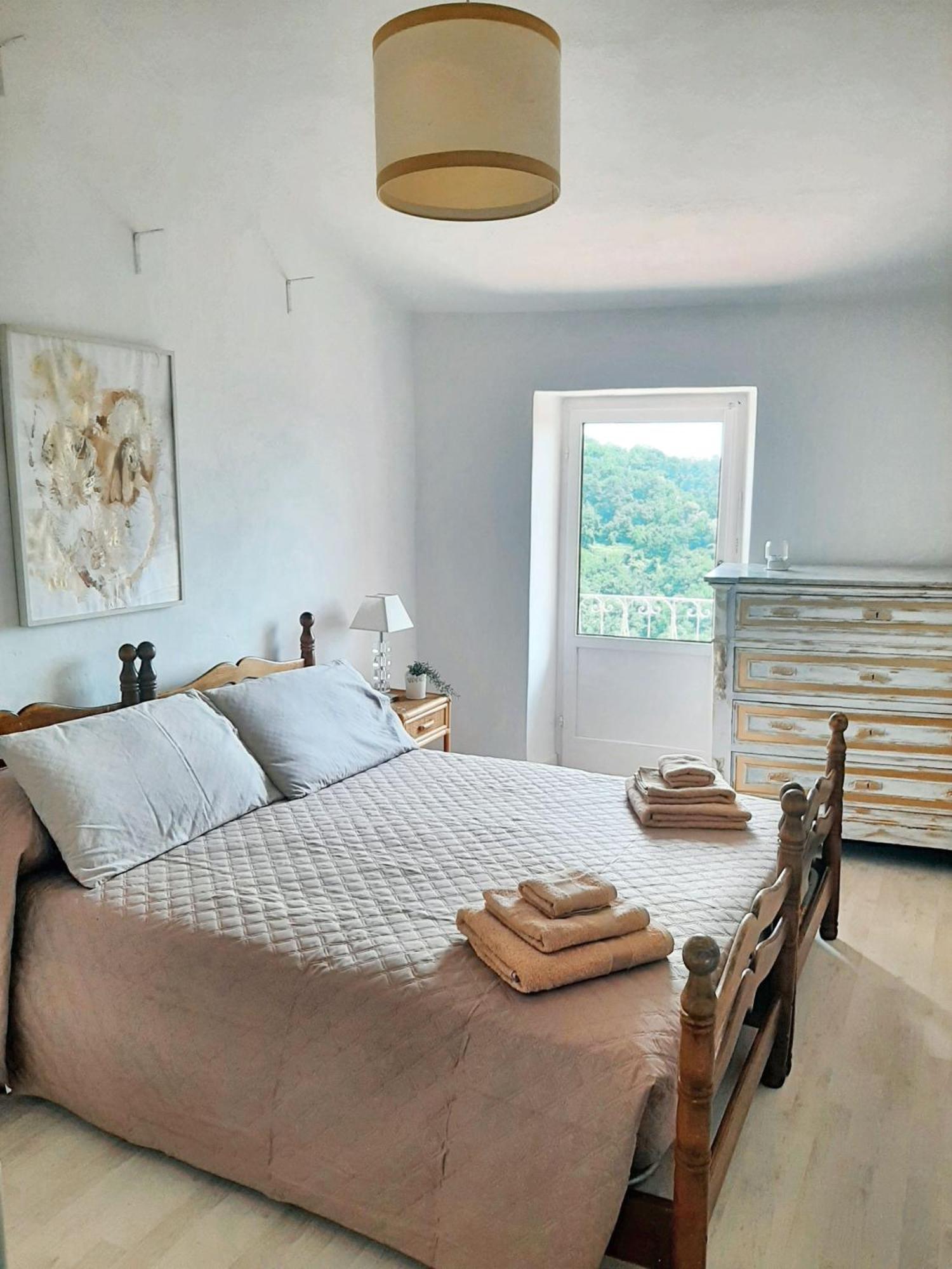Comfortable Apartment With Sea View In Falcinello Екстериор снимка